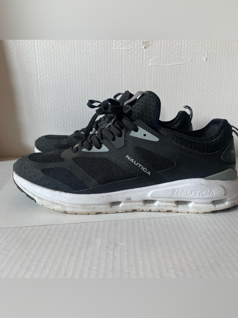 Náutica Men’s Size 13 Running Sneakers Black Athletic Shoes Laceup Gym Cushioned